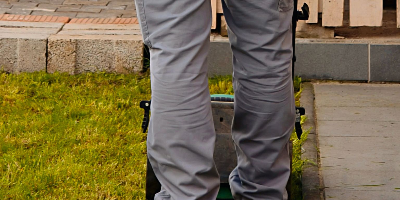 Professionelle Rasenpflege in Baden-Baden für einen gesunden und gepflegten Garten